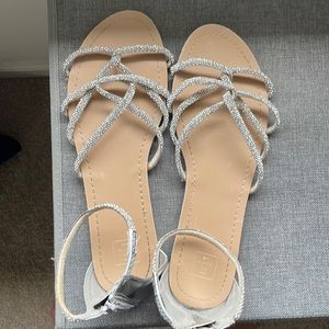 Twisted crystal strap sandal